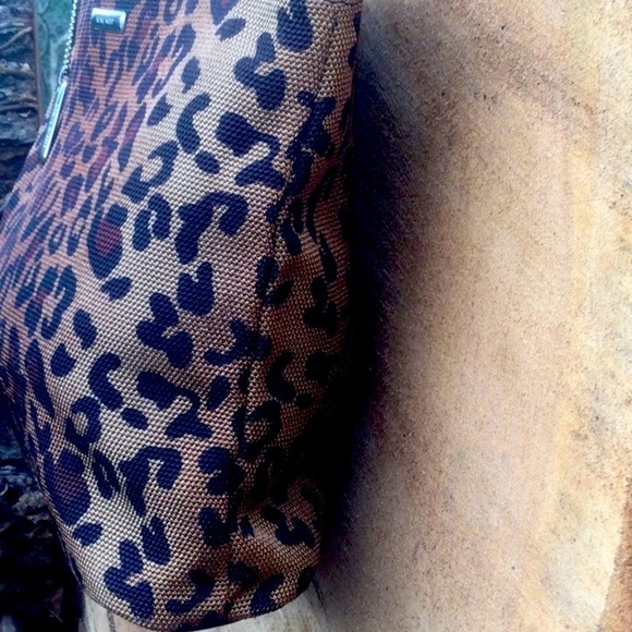 NINE WEST 3 Compartment Animal Print Purse EUC Browns and Black Snap Closure - Picture 5 of 14